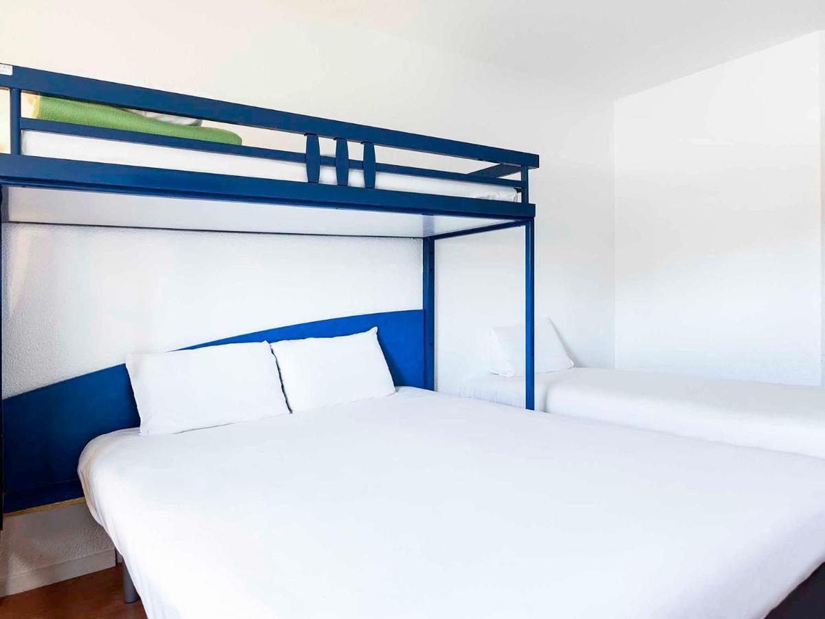 Ibis Budget Agen Le Passage  Exteriör bild