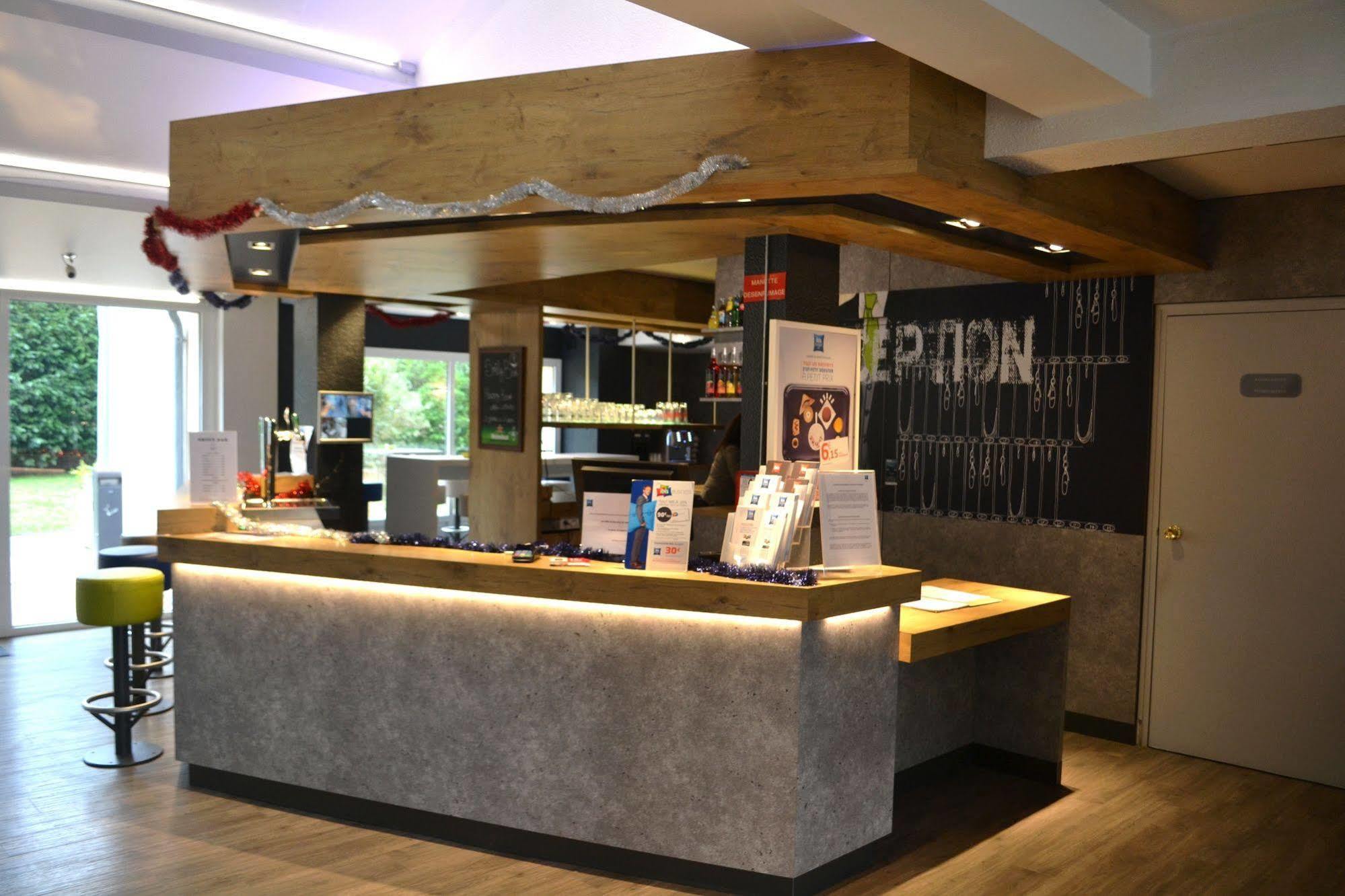 Ibis Budget Agen Le Passage  Exteriör bild